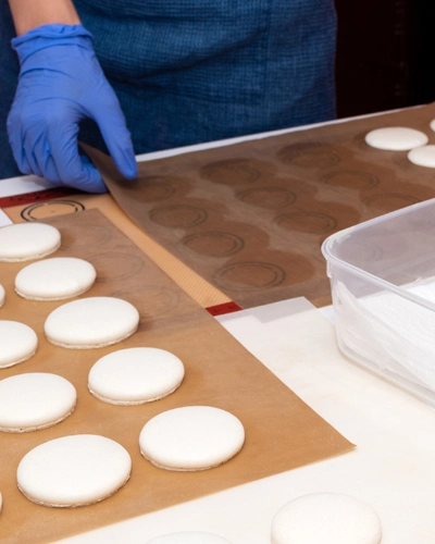 Mastering macaron shells